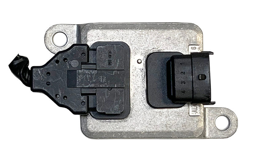 Redline Emissions Products Replacement for Cummins HD NOx Sensor ( 2872236 / REP S11944)